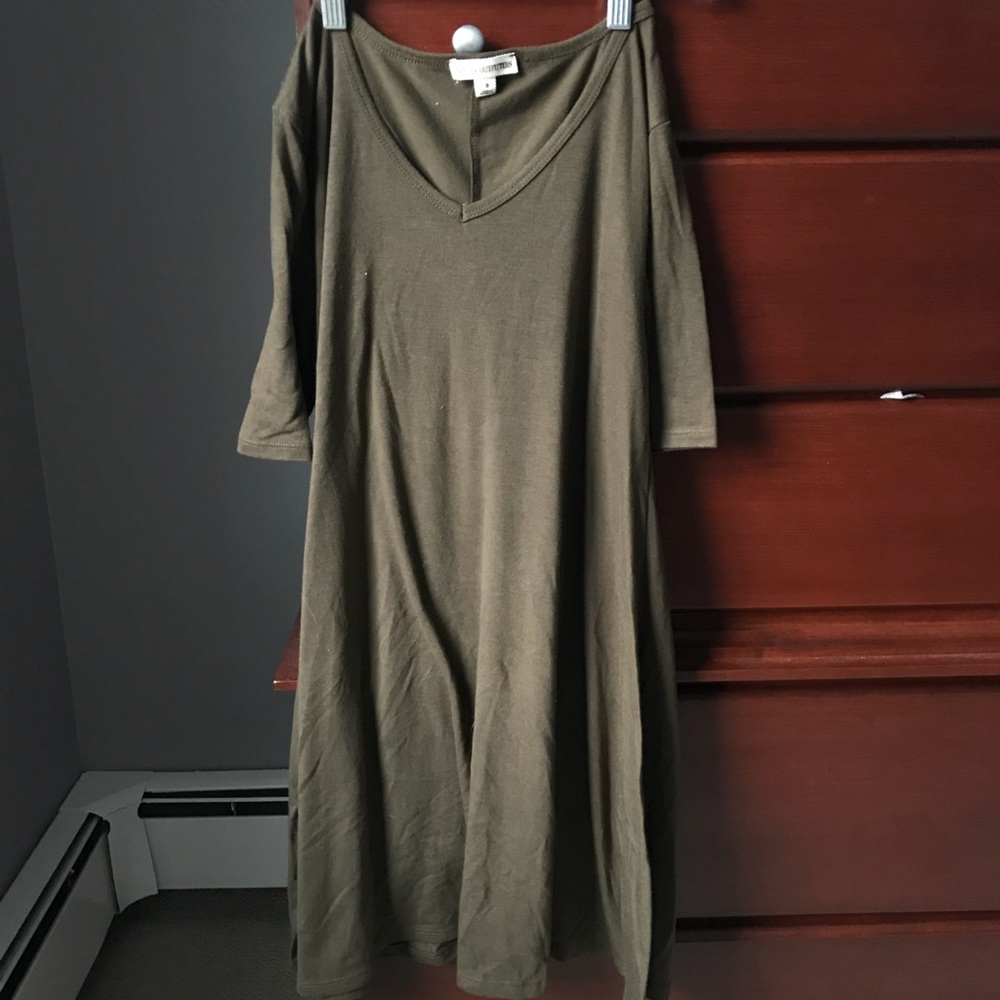 Army green t-shirt dress